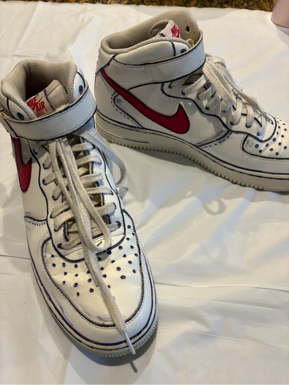 Nike Air Force 1 Cartoon Shors Size 13 White High-Top Sneakers with Red Logo